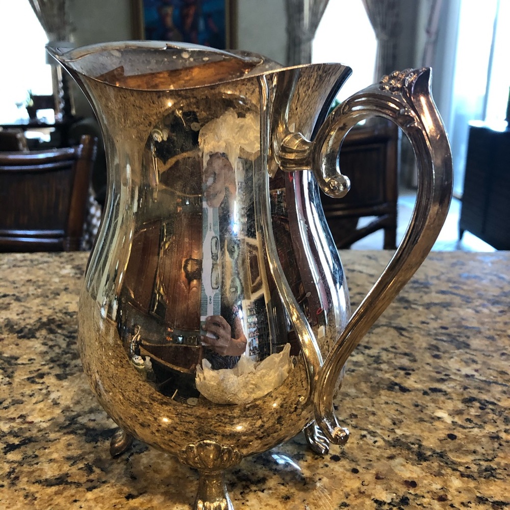 Silver Plated Pitcher in box, International Silver - Picture 2 of 3